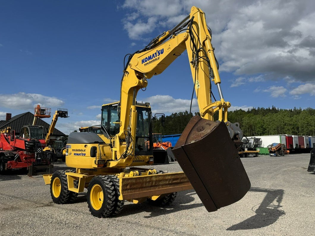 2009 Komatsu PW98MR-8 Wheel Excavator