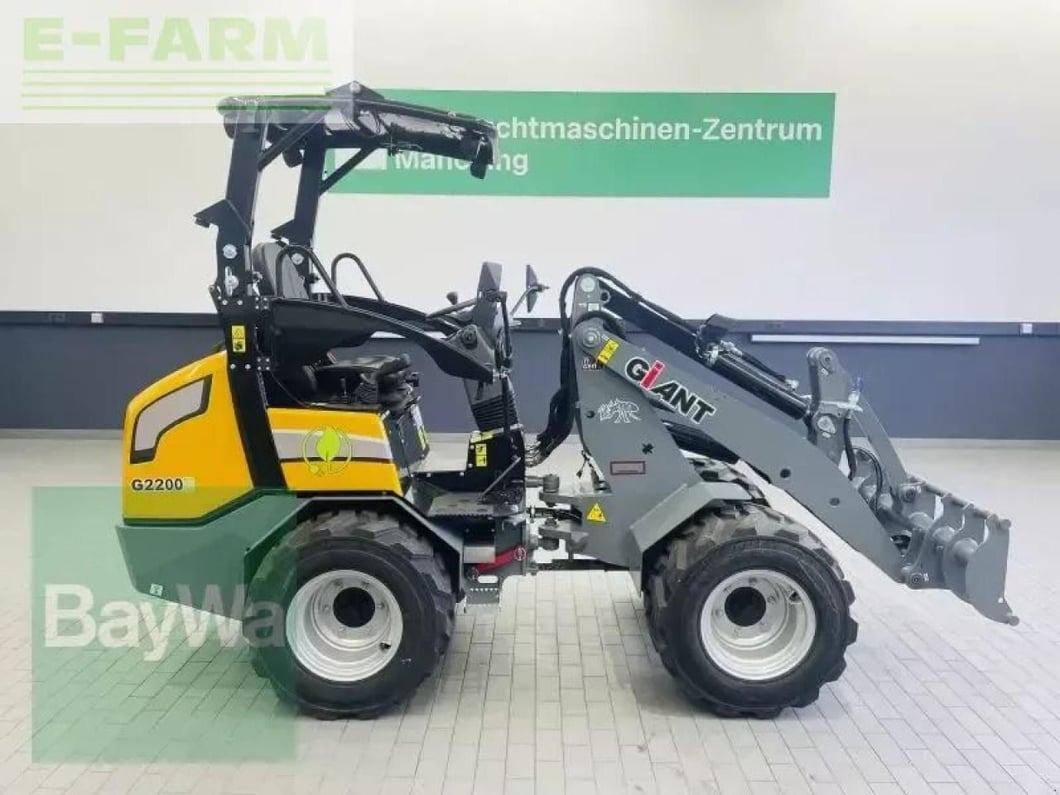 2023 Giant G2200E Mini Excavator