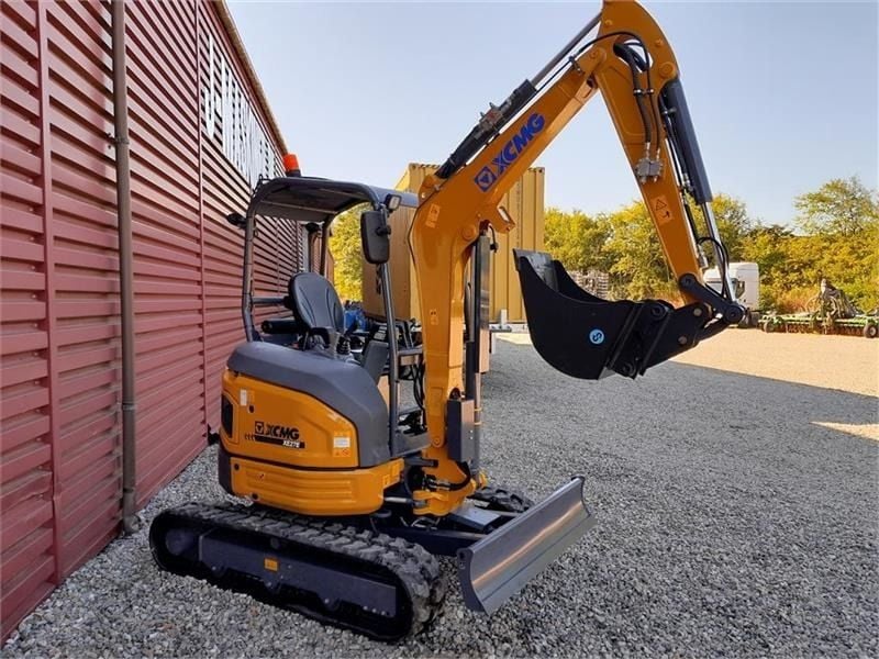 XCMG XE27E Mini Excavator