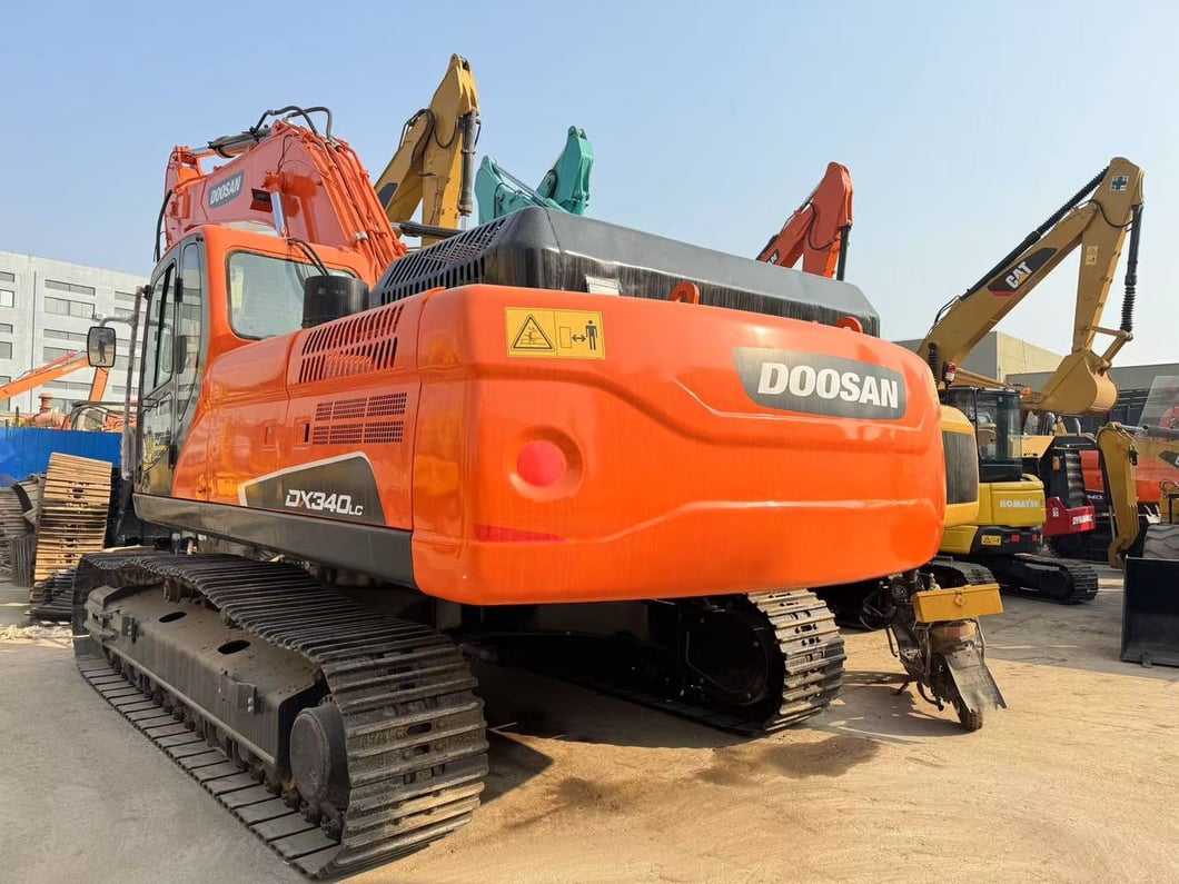 2020 Doosan DX340LC Crawler Excavator