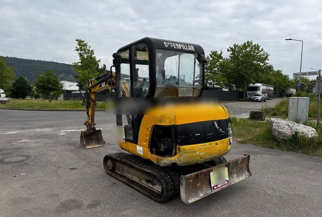 2001 Caterpillar 302.5 Mini Excavator