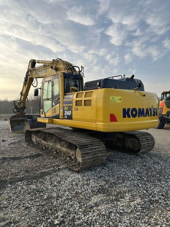 2021 Komatsu PC240LC-11 Crawler Excavator