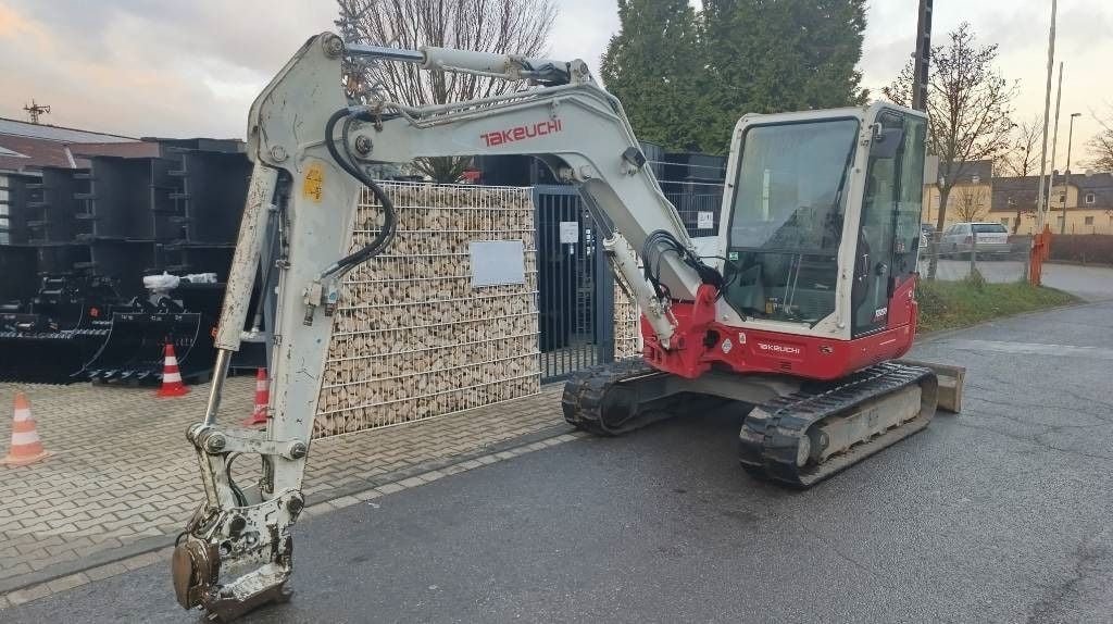 2014 Takeuchi TB260 Mini Excavator