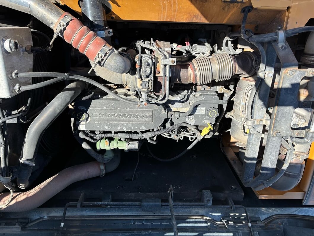 2019 Hyundai HX220L Crawler Excavator