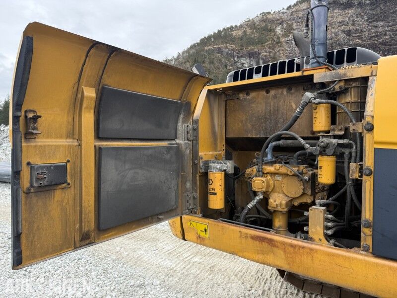 2011 Caterpillar 320DL Crawler Excavator
