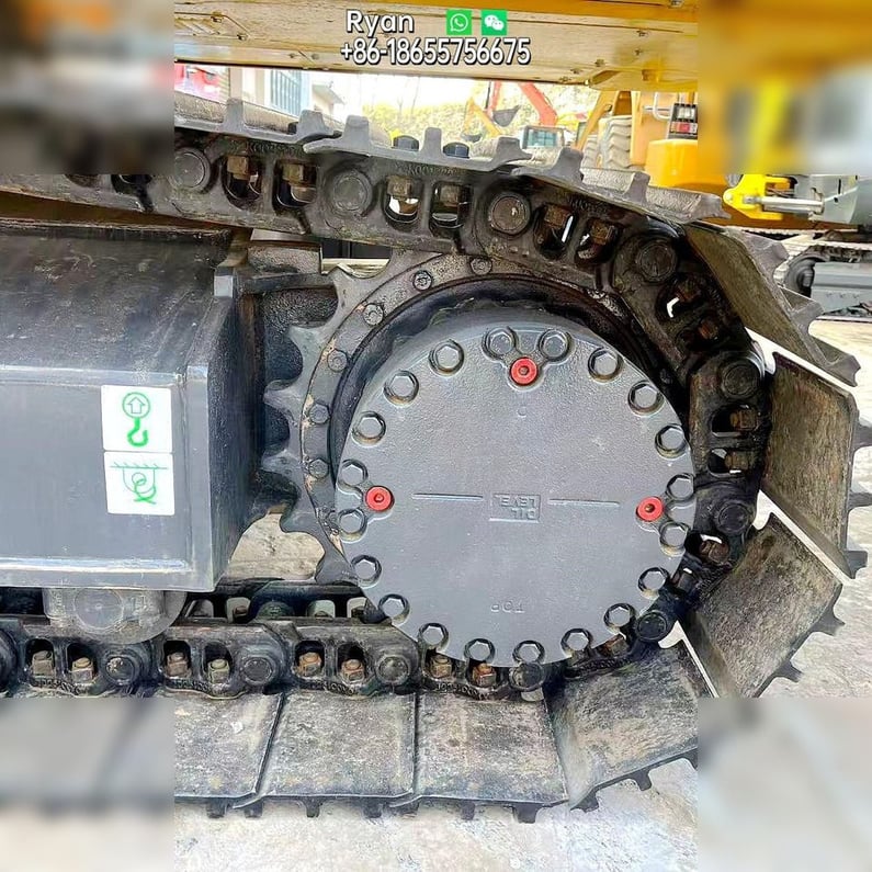 2020 Komatsu PC220-8 Crawler Excavator