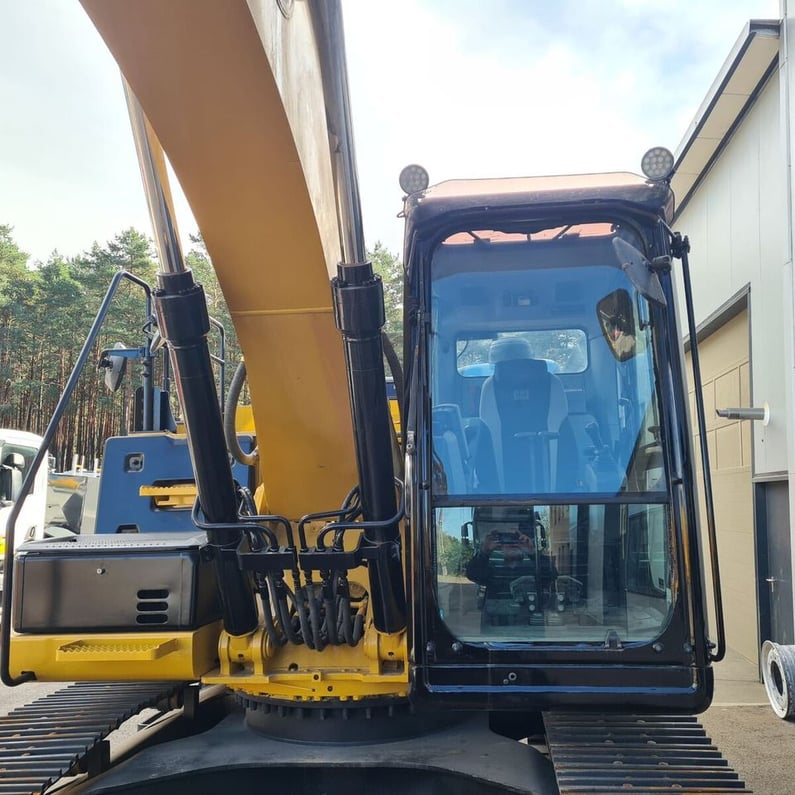 2016 Caterpillar 320E Crawler Excavator