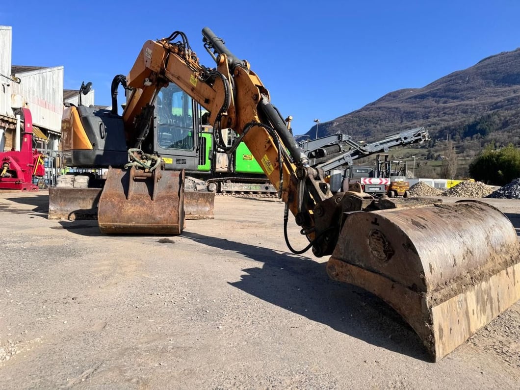 2017 CASE CX75C SR Crawler Excavator
