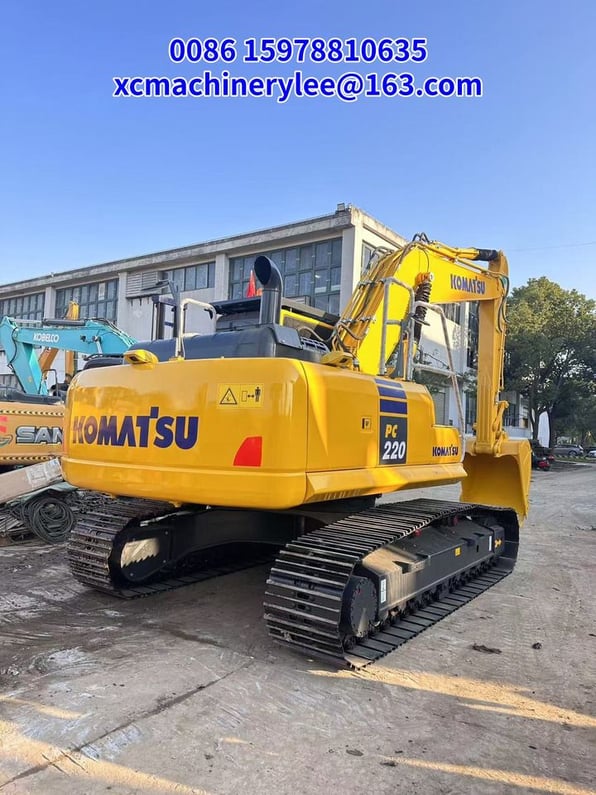 2023 Komatsu PC220 Crawler Excavator