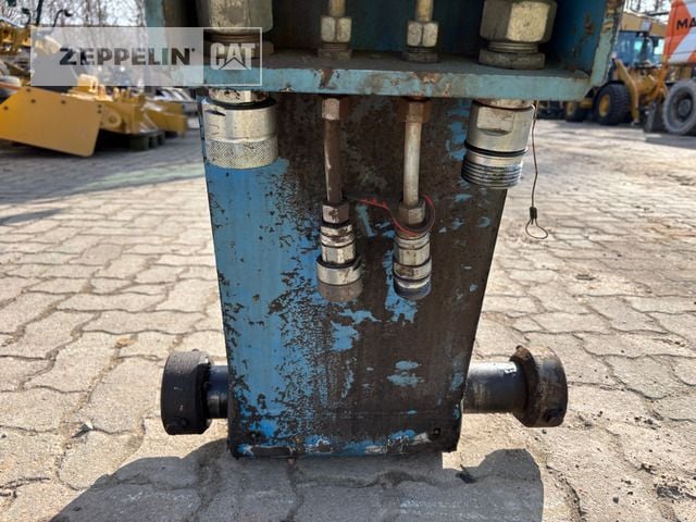 2007 Fuchs MHL320 Material Handler