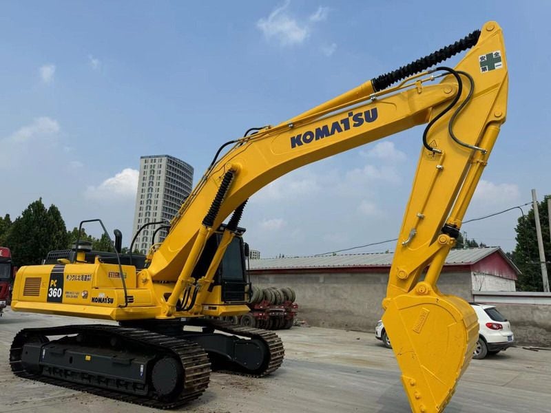 2025 Komatsu PC200 Crawler Excavator