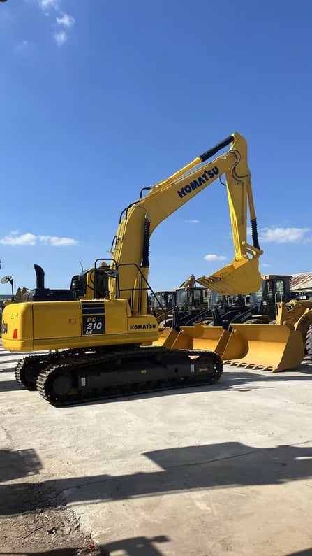 2023 Komatsu PC210-8 Crawler Excavator