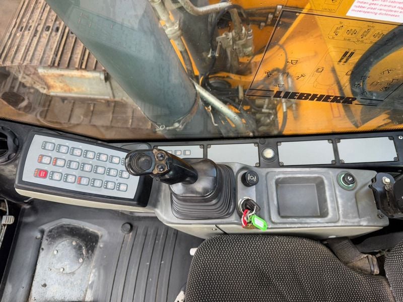 2018 Liebherr R926 LC Crawler Excavator