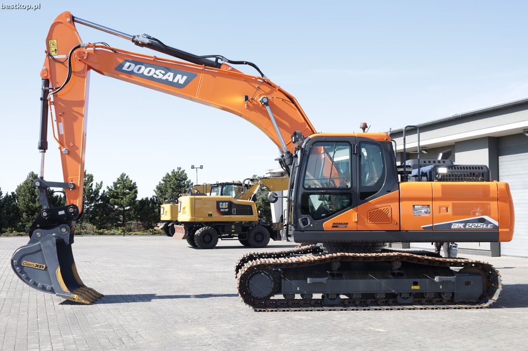 2022 Doosan DX225LC-7 Crawler Excavator