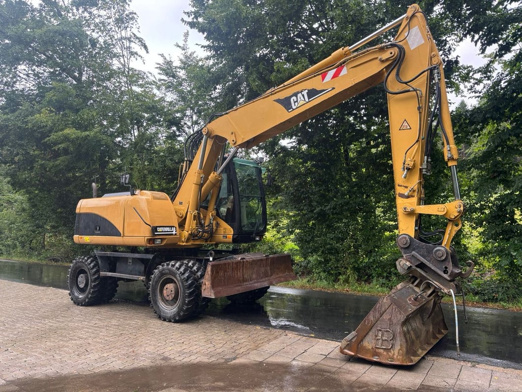 2005 Caterpillar M316C Wheel Excavator
