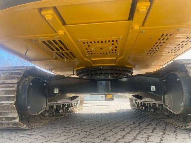 2025 LiuGong 922F Crawler Excavator