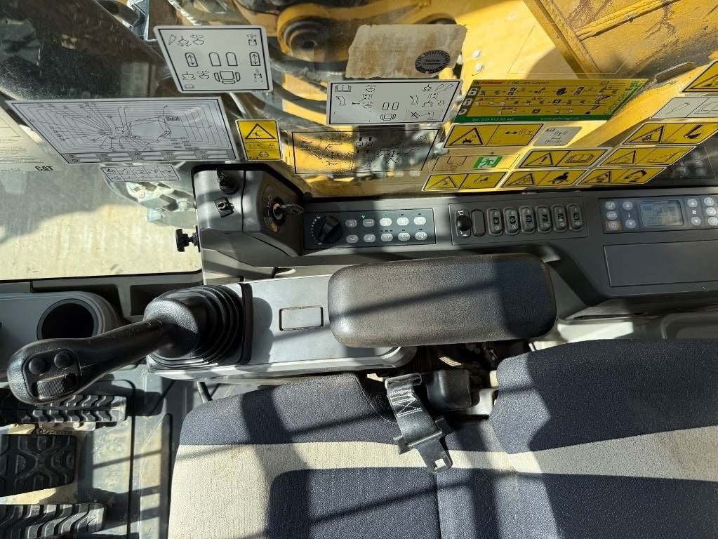 2017 Caterpillar 335FLCR Crawler Excavator
