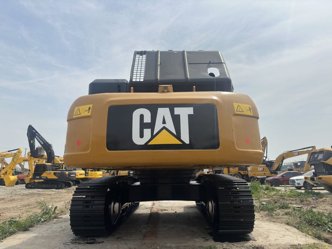 2023 Caterpillar 330D Crawler Excavator