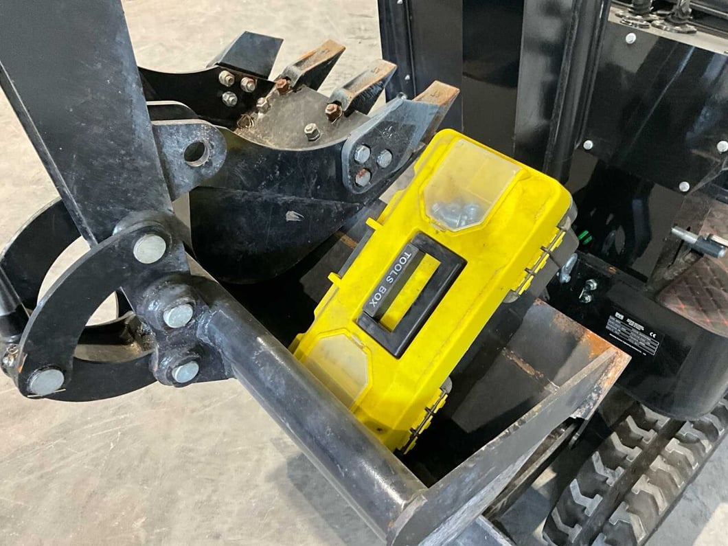 Nuoman 1.2T MINI Excavator BAD 28H!
