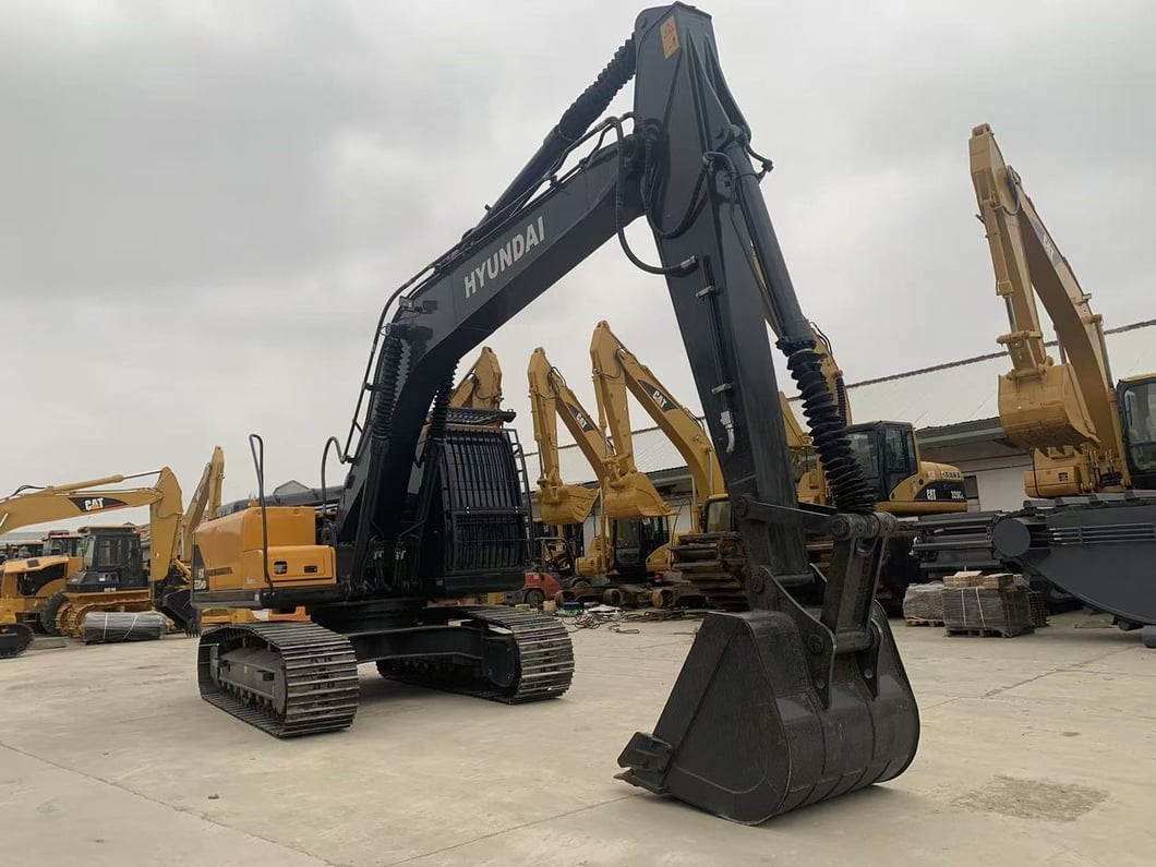 2024 Hyundai R220LC-9S Crawler Excavator
