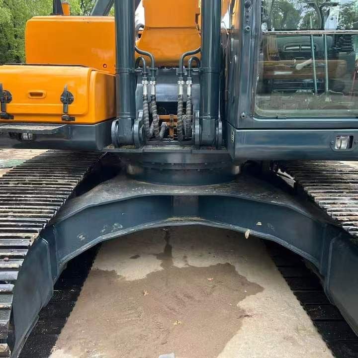 2021 Hyundai R220LC-9S Crawler Excavator