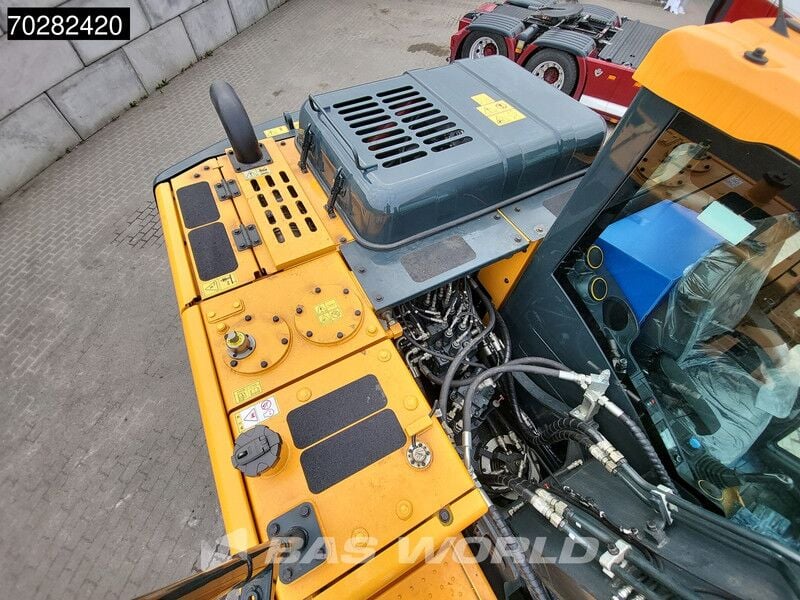 2025 Hyundai HX130 N Crawler Excavator