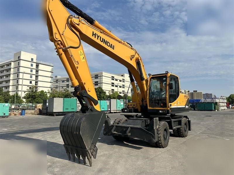 2020 Hyundai R210W-9 Wheel Excavator