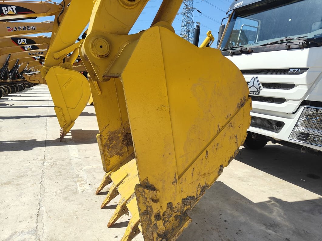 2022 Komatsu PC450-8 Crawler Excavator