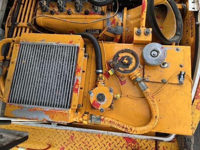1982 Poclain P60 Wheel Excavator