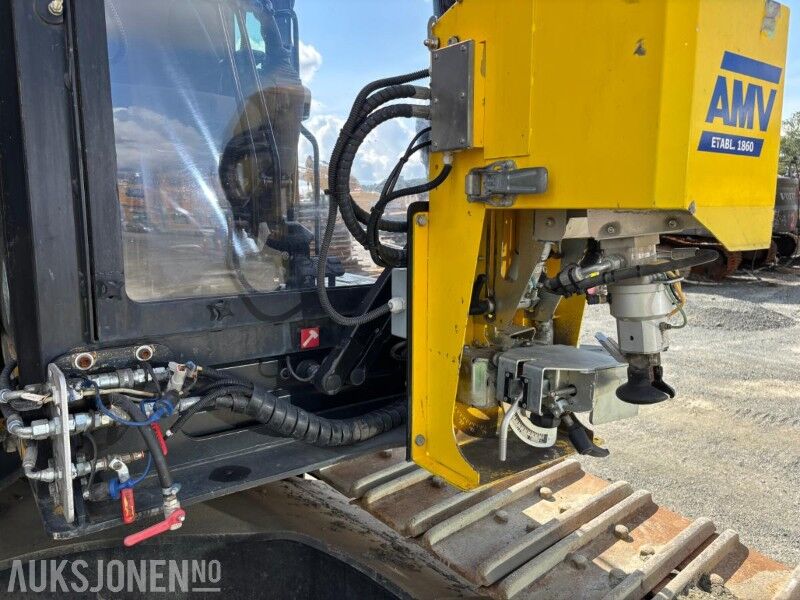 2018 Caterpillar 330F Crawler Excavator