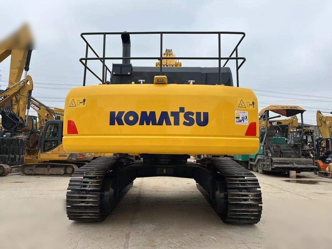 2022 Komatsu PC450-8 Crawler Excavator