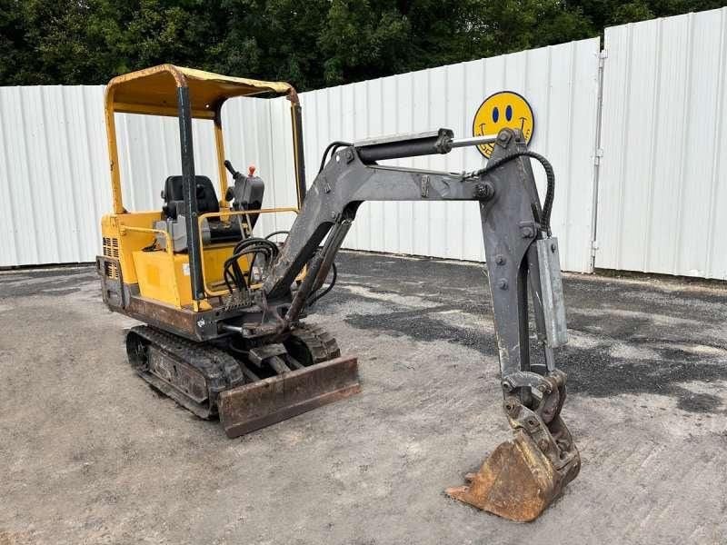 2000 Volvo EB12 Mini Excavator