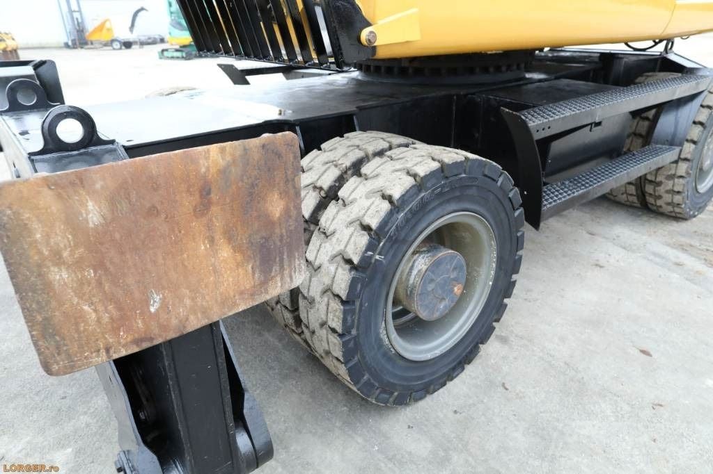2008 Caterpillar M322D Material Handler