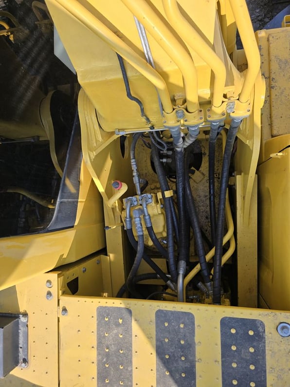 2024 Komatsu PC240-8 Crawler Excavator