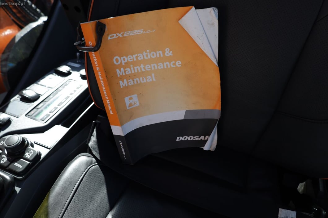 2022 Doosan DX225LC-7 Crawler Excavator