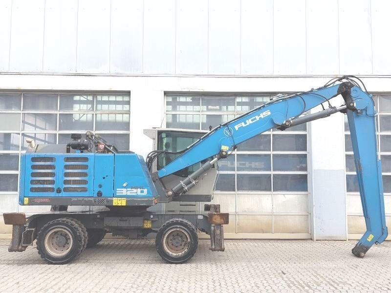 2016 Fuchs MHL320F Material Handler
