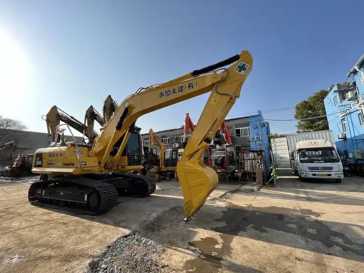2020 Komatsu PC200-8 Crawler Excavator