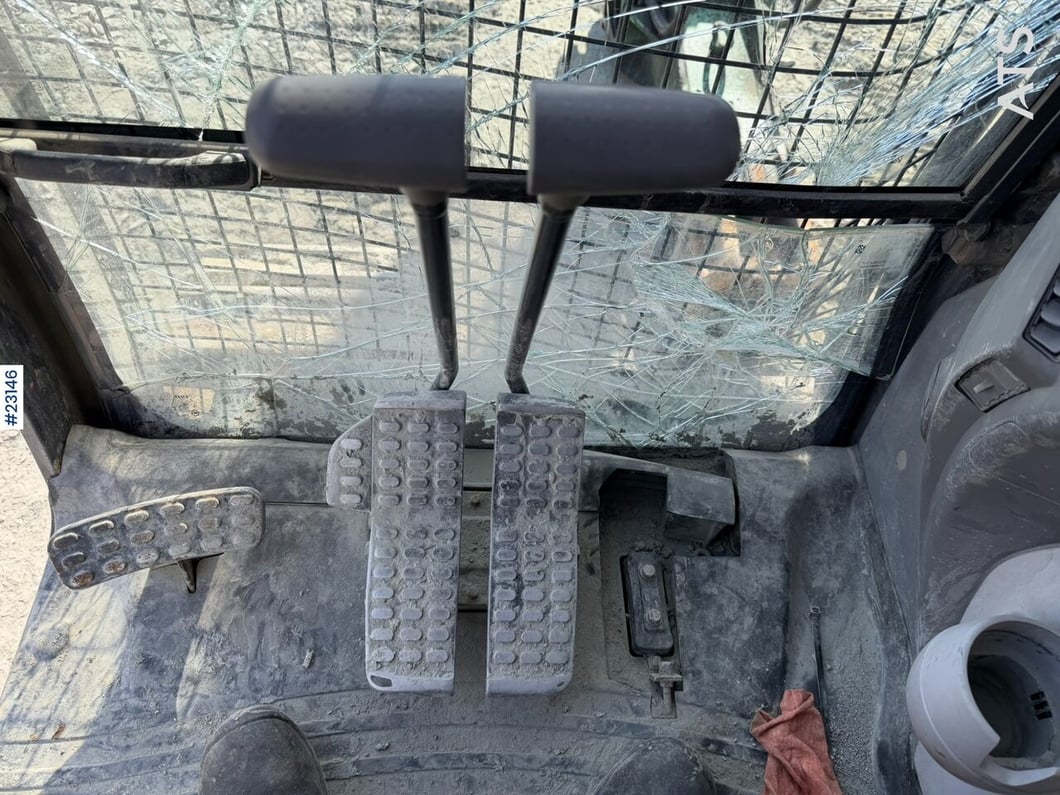 2013 Hitachi ZX290LC-5B