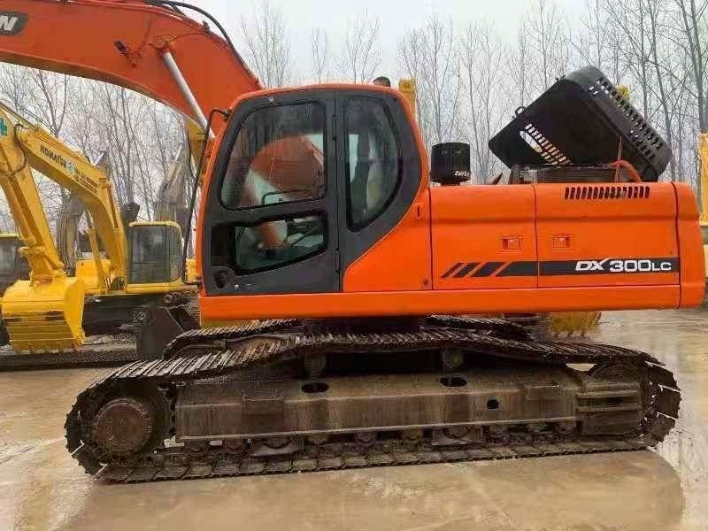 2023 Doosan DX300LC Crawler Excavator