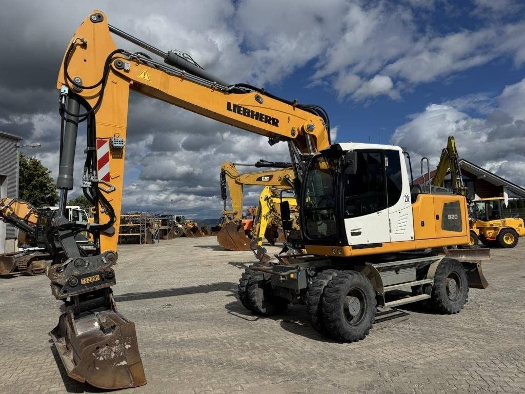 2016 Liebherr A920 LITRONIC Wheel Excavator