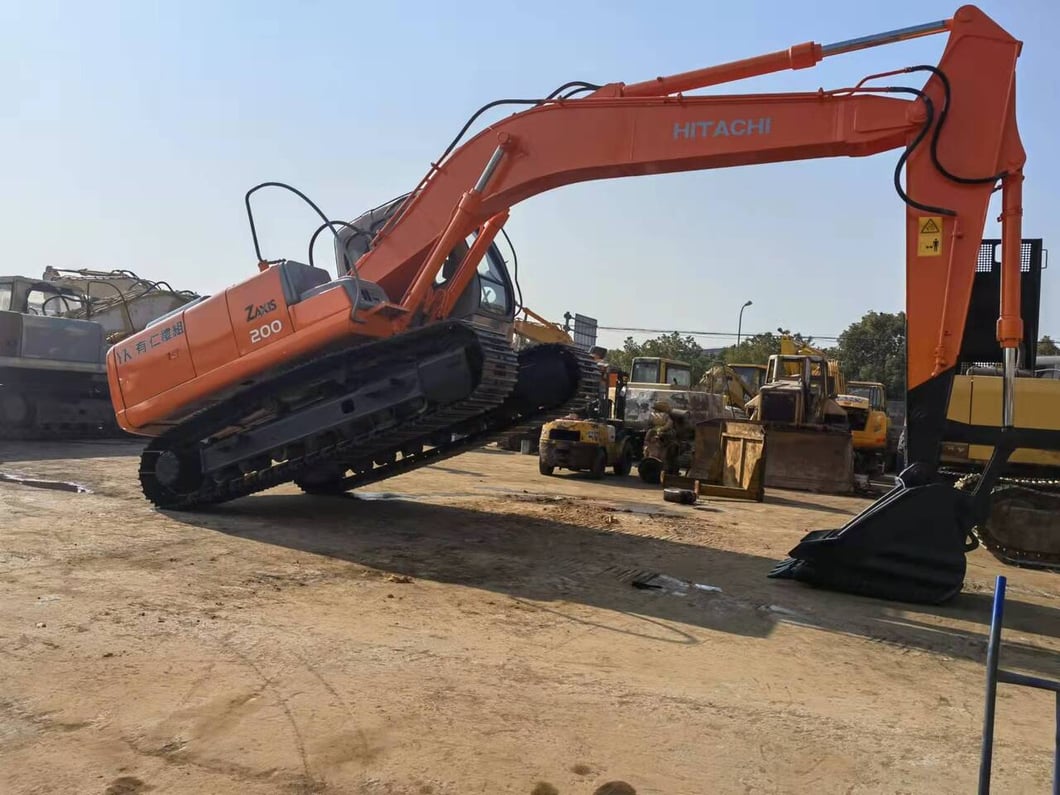 2016 Hitachi ZX200-6 Crawler Excavator