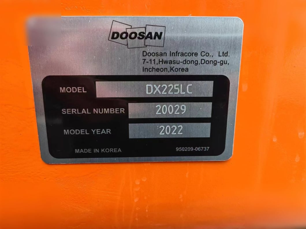 2018 Doosan DX225LC Crawler Excavator