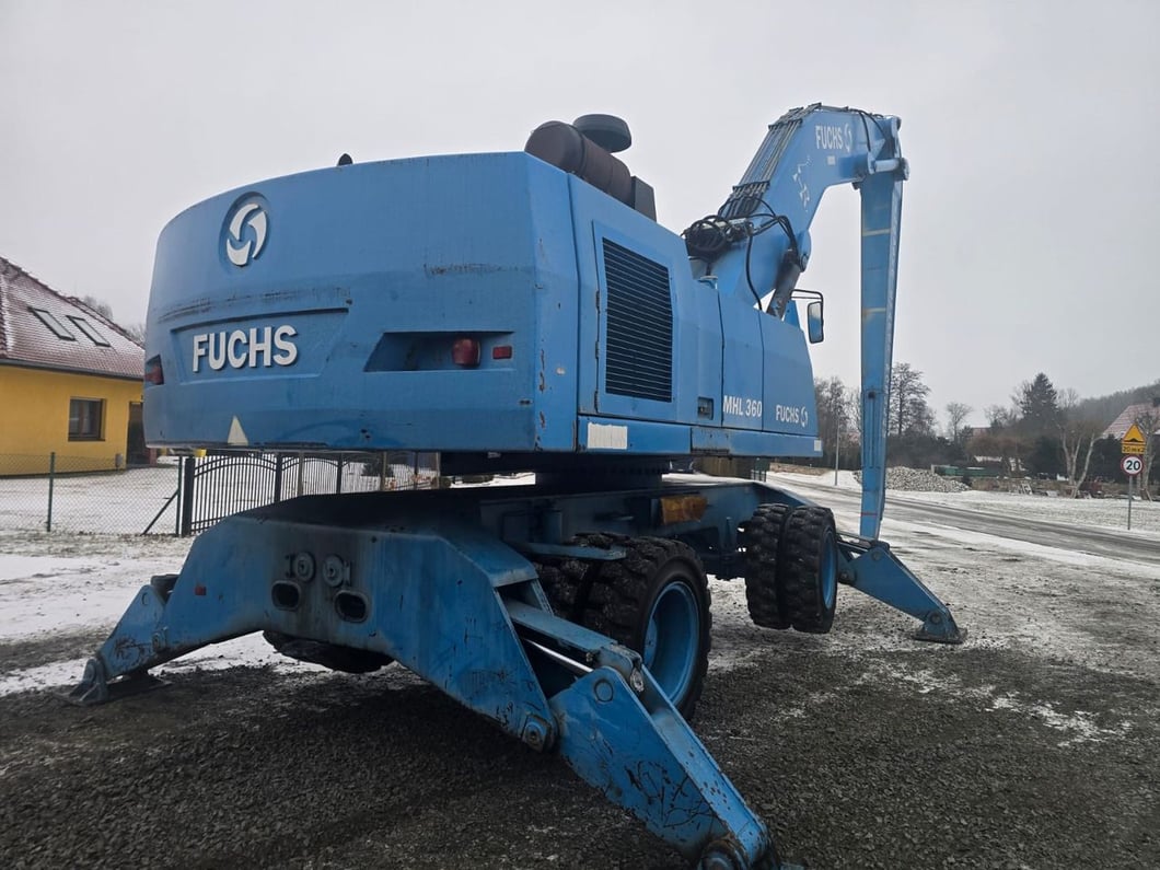 2001 Fuchs MHL360 Material Handler