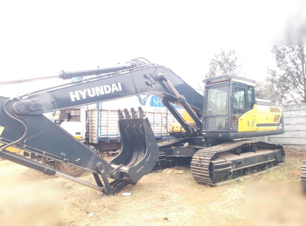 2026 Hyundai HX380L Crawler Excavator