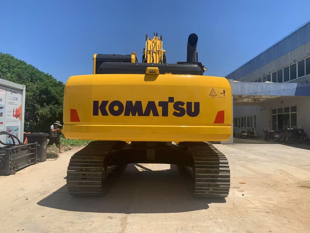 2021 Komatsu PC210 Crawler Excavator