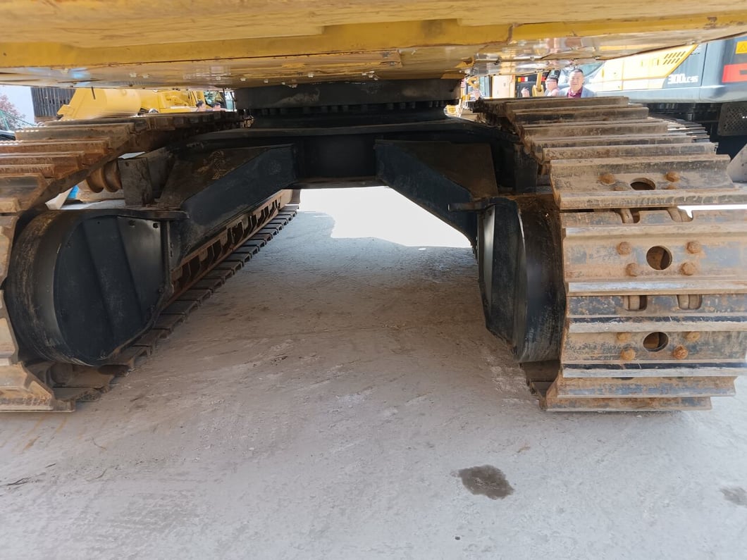 2023 Caterpillar 374F Crawler Excavator