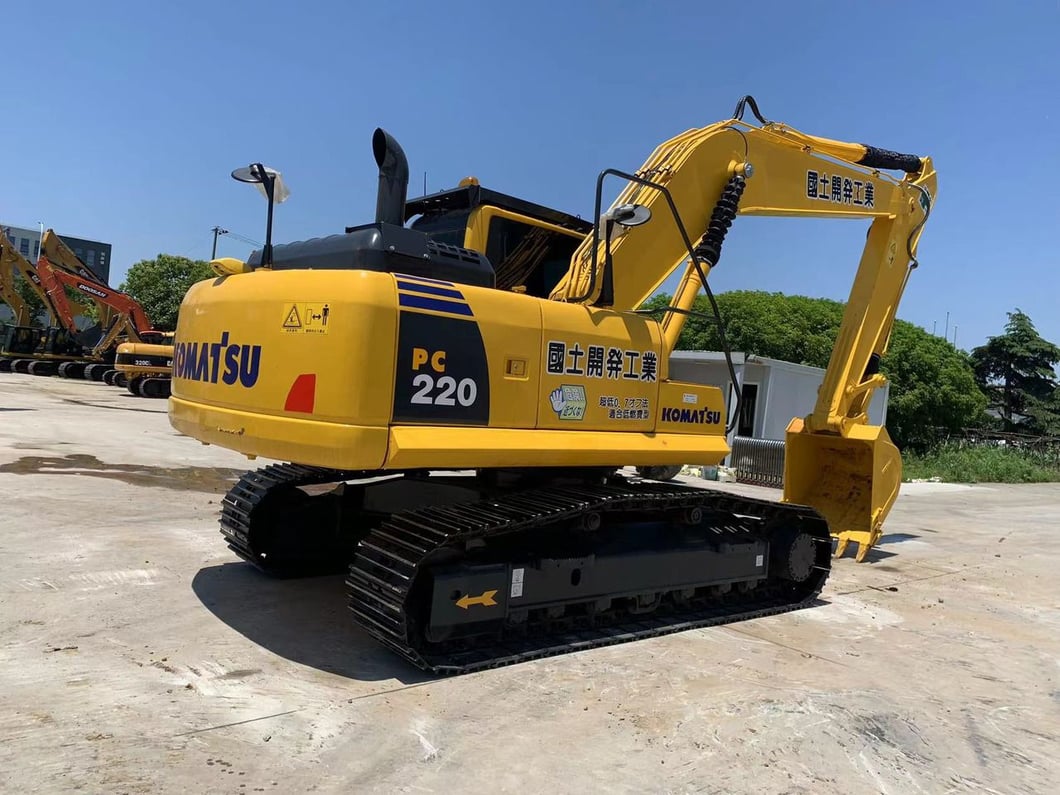 2021 Komatsu PC220 Crawler Excavator