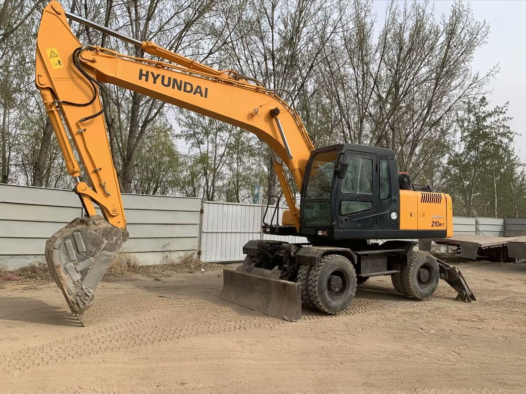 2018 Hyundai R210W-7 Wheel Excavator