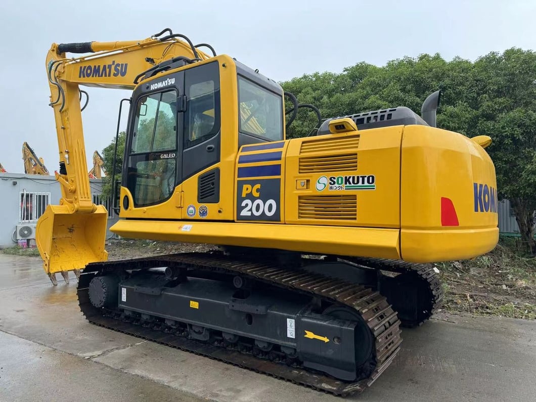 2023 Komatsu PC200-8 Crawler Excavator