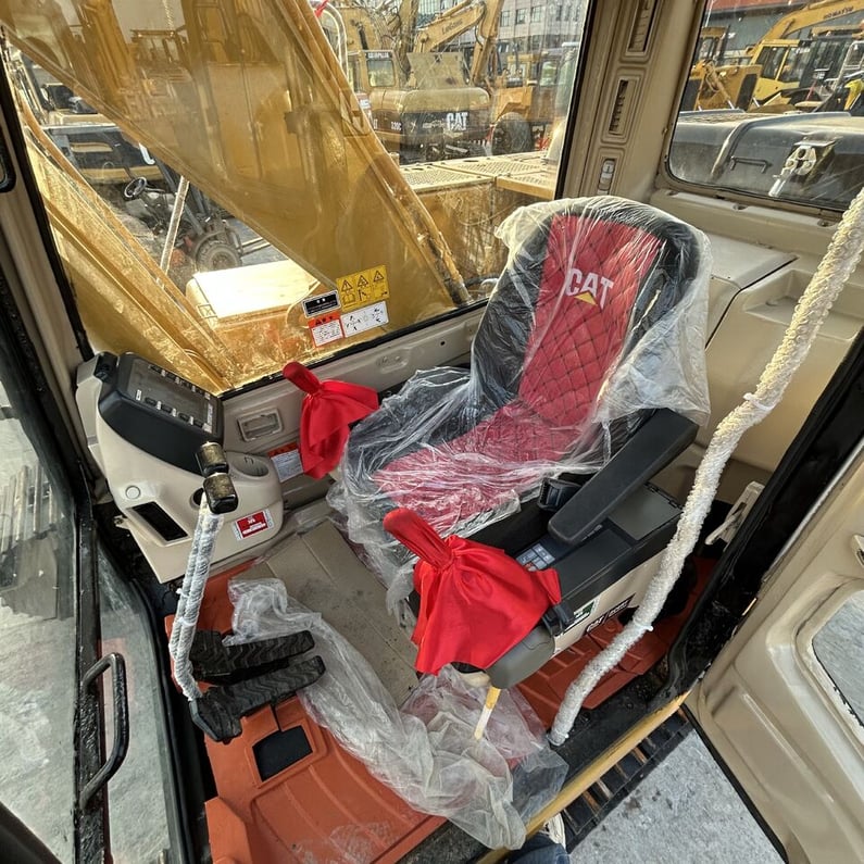 Caterpillar 320B Crawler Excavator